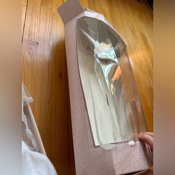 RARE Collectible Memories Porcelain Doll A Limited Collector’s Edition Bride Eva - Picture 17 of 17